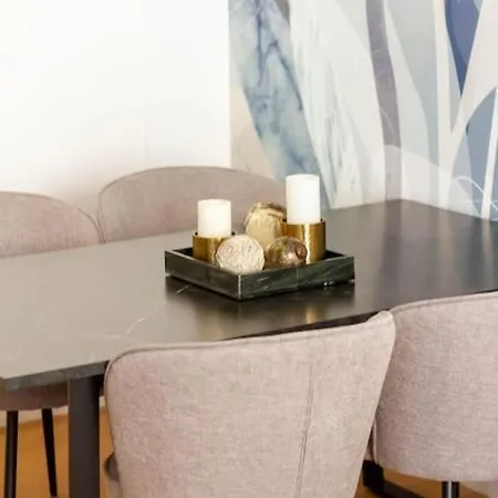 Appartement Harmonic In Bem Square