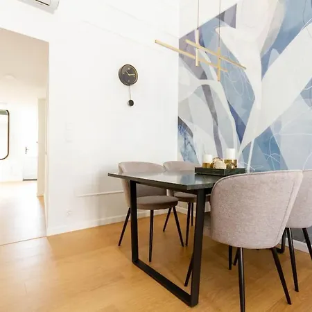 Harmonic In Bem Square *